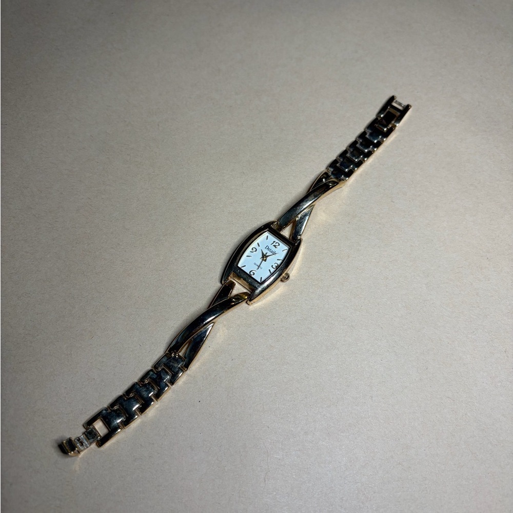 Details Intertwined Gold-Tone Watch - Picture 9 of 13